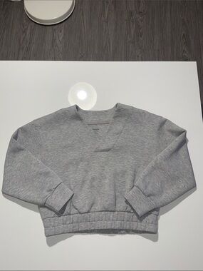 OLD NAVY Bounce Fleece V-Neck Sweatshirt  Size M